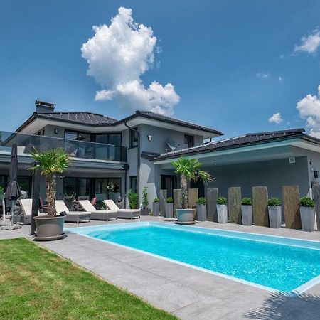 Luxurioese Penthaus Wohnung Аниф Екстериор снимка