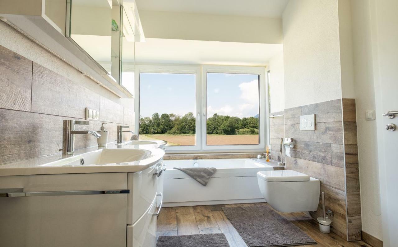 Luxurioese Penthaus Wohnung Аниф Екстериор снимка