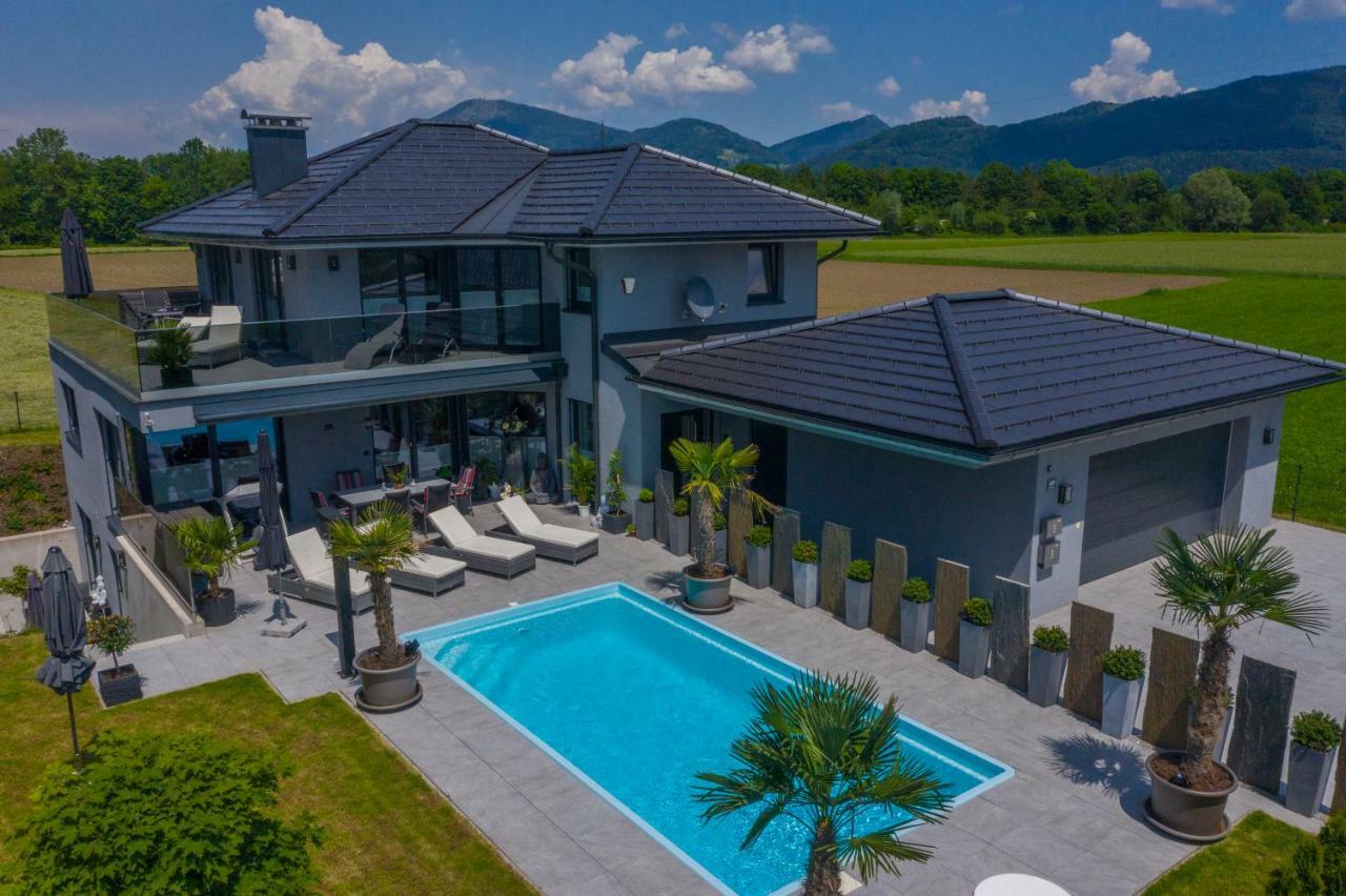 Luxurioese Penthaus Wohnung Аниф Екстериор снимка
