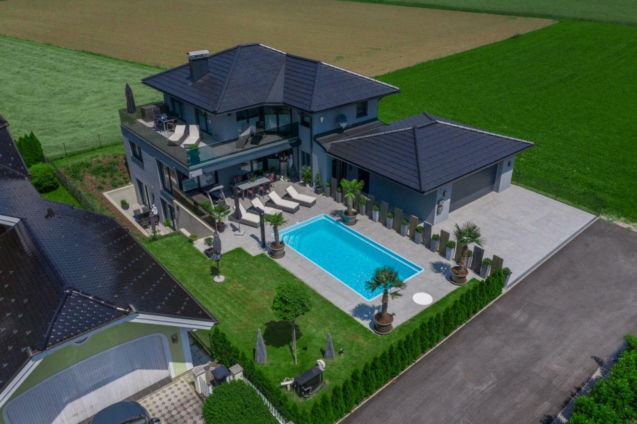 Luxurioese Penthaus Wohnung Аниф Екстериор снимка